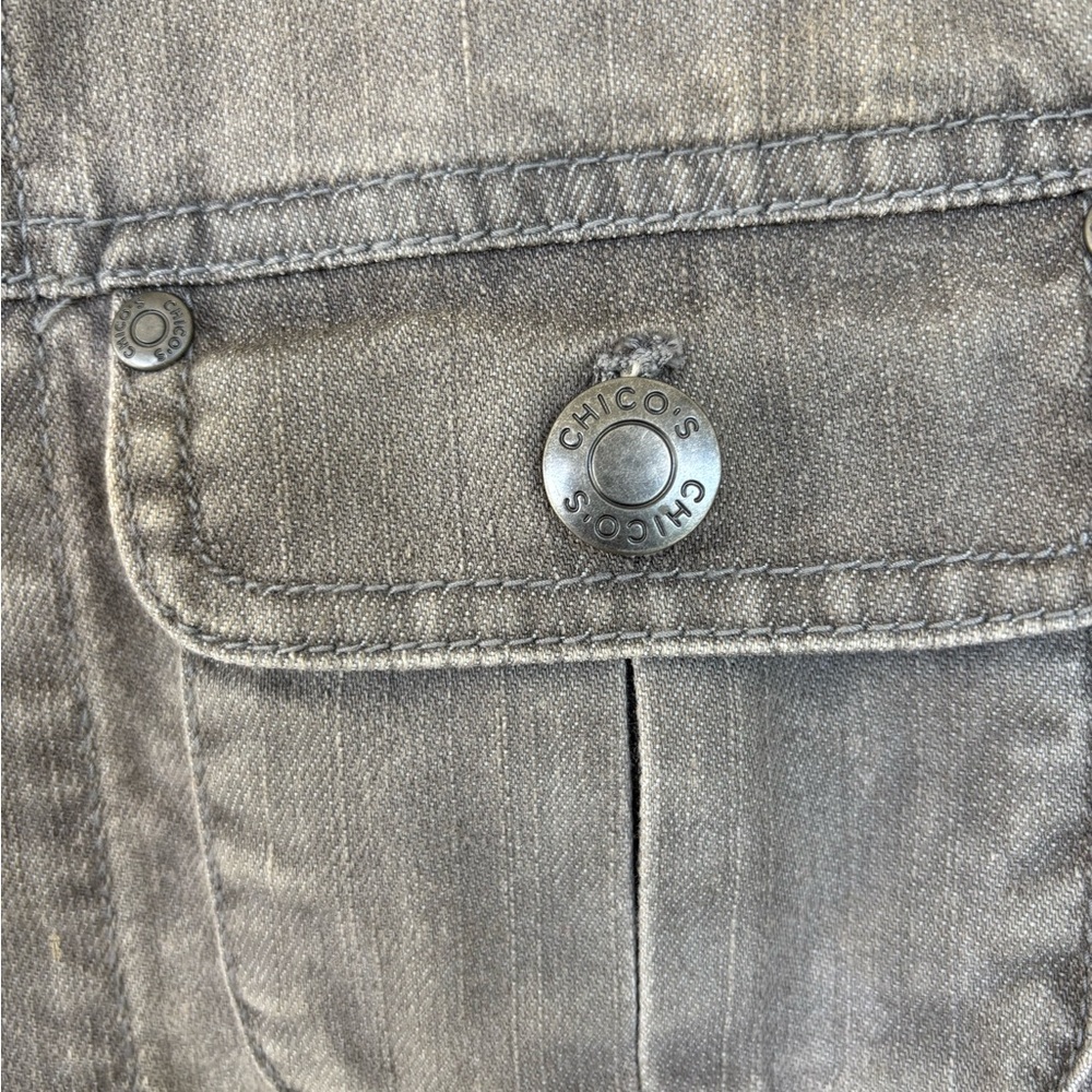 Womens Grey Wash Demin Jean Spring Jacket Chicos sz 1 M 8 Casual Y2K Cottagecore - Picture 4 of 4